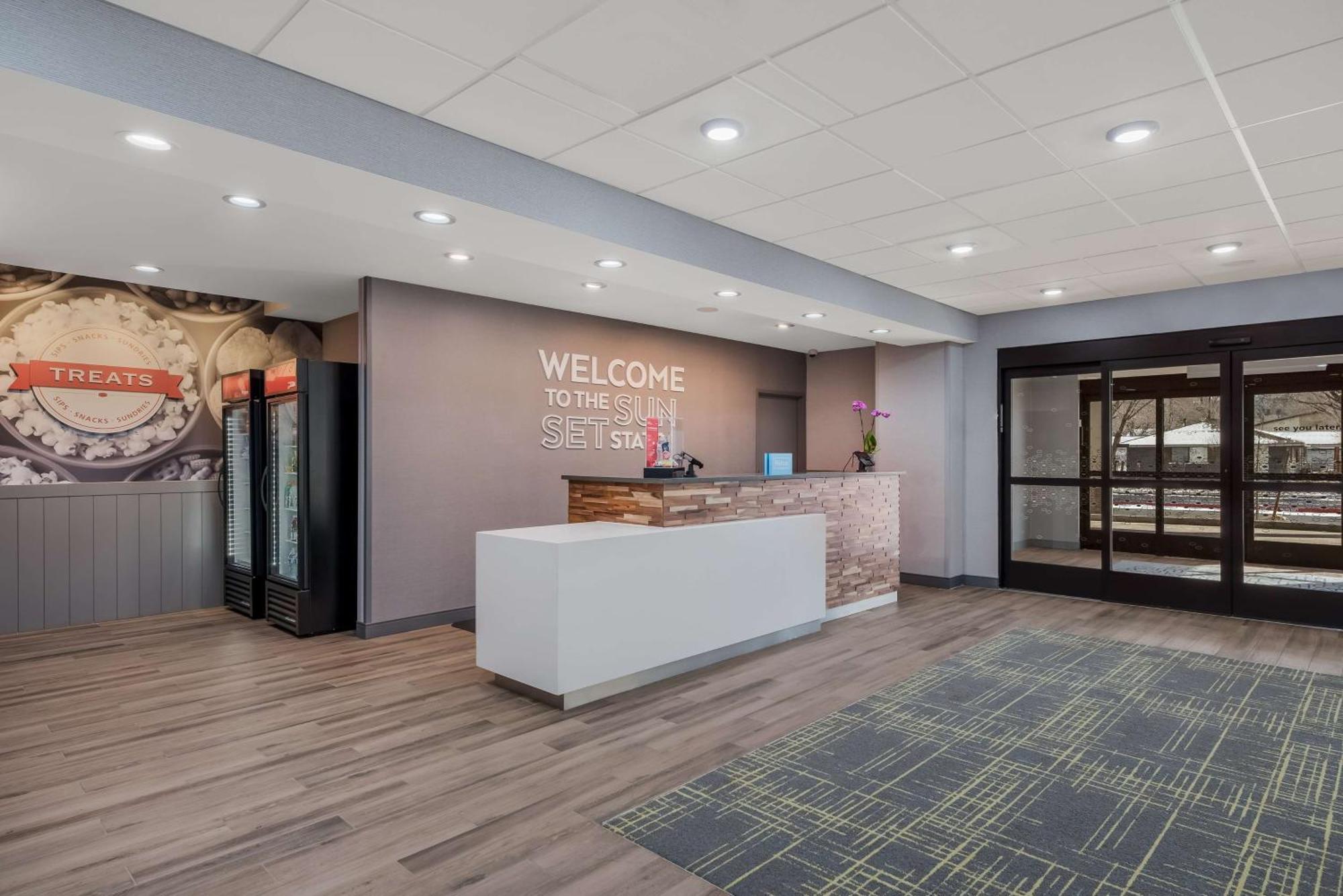 Hampton Inn By Hilton Williams Exterior foto